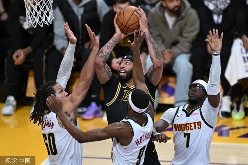 赛场上的直 赛场上的直